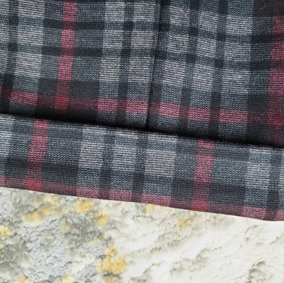 Tailored Slim Stretch Pants with Back Welt Pockets - Picture 6 of 16